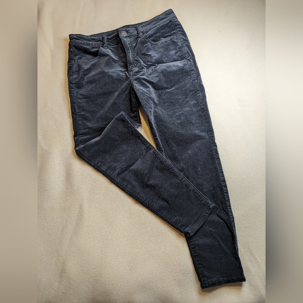 AE High Waisted Velvet Jegging